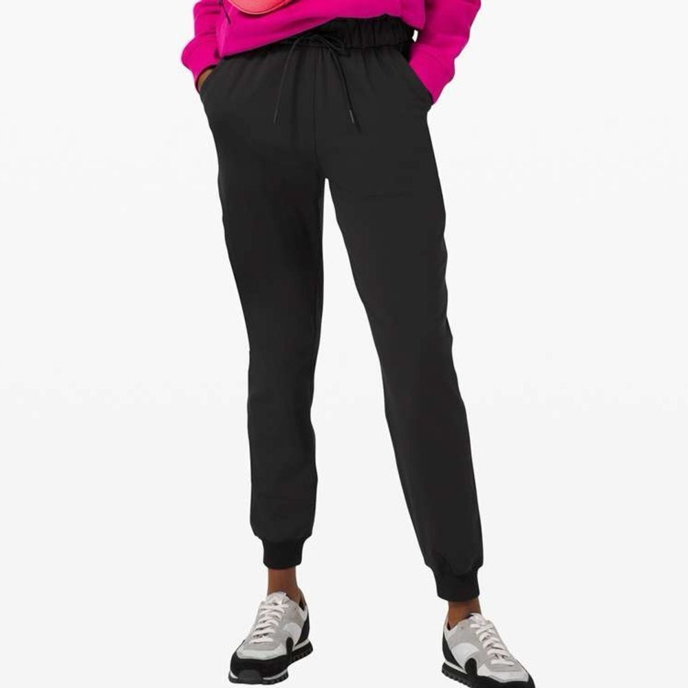 Lululemon Keep Moving Joggers Black Size 4